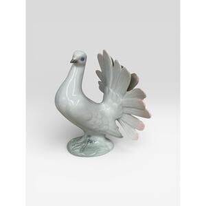 Vintage Sitzendorf GDR Dove Bird Figurine 5” Germany Shelf Decor